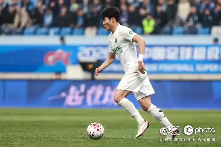 欧冠对决：勒沃库森 VS 拜仁慕尼黑